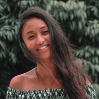 Isabela C. · Valencia